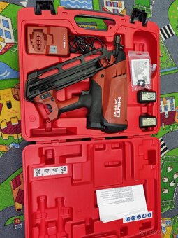 Hilti  GX90--WF klincovačka - 2