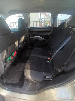 Mitsubishi outlander - 2