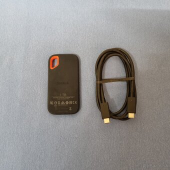 SanDisk Extreme Portable SSD V2 1 TB - 2