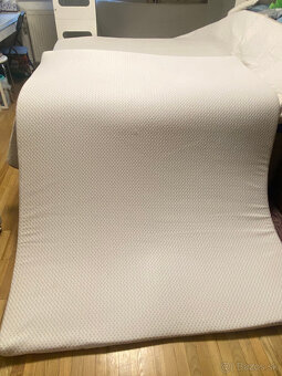 Predám vrchný matrac 140x200x4,5 wellpur - 2