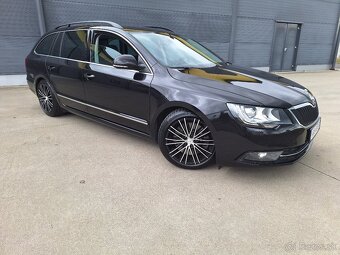 Škoda Superb 3,6 V6 4x4 DSG Elegance - 2