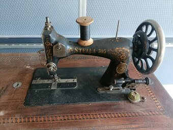Šijací stroj SINGER - 2