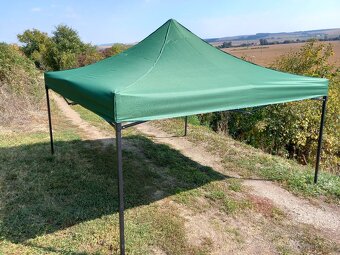 Predám rýchlo rozkladací altanok 3X3M - 2