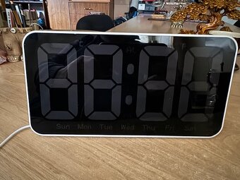 LED digitálne hodiny s veľkým displejom - 2
