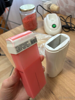 Predám set na voskovú depiláciu - 2