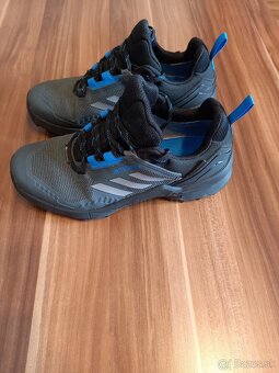 Adidas - 2