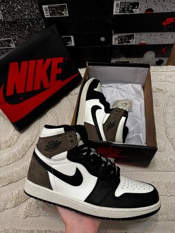 Air Jordan 1 Retro High OG - Dark Mocha - 2