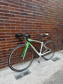 Giant Avail damsky alebo juniorsky cestny bicykel - 2