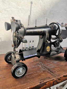 Traktor dekoracia - 2