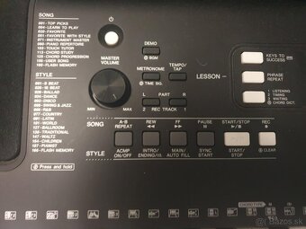Yamaha E363 Portable + stojan - 2