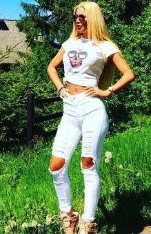 Dámske biele bavlnené tričko chanel s lebkou NOVE - 2