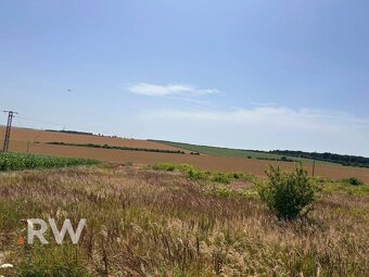 2 pozemky v lokalite Nový Cabaj - rovinaté - 5720 m2 - 2