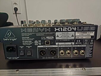 Behringer xenyx X 1204 USB - 2
