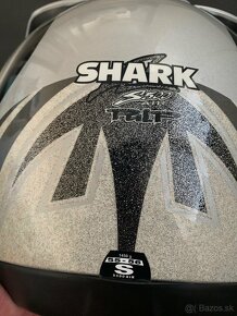 predam prilbu shark - 2