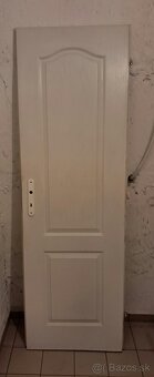 Biele drevené dvere - 2