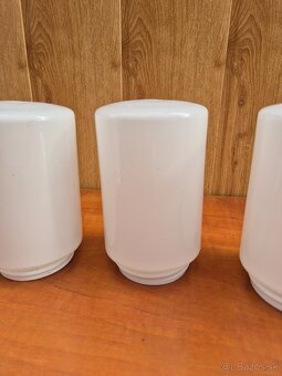 Tienidlo na retro lampu - 2