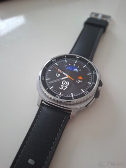 Samsung Galaxy watch 8 classic - 2