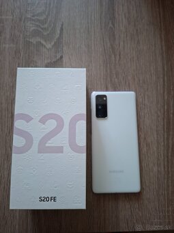 Samsung S20 FE - 2