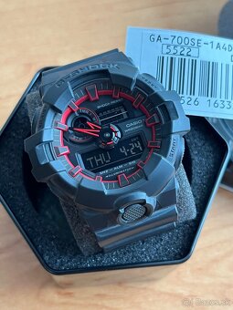 Casio G-Shock GA-700 - 2