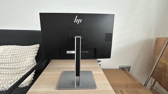 HP E243m - 2