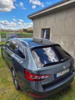 Škoda Superb combi 2.0l 140kw 6 st.manuál - 2