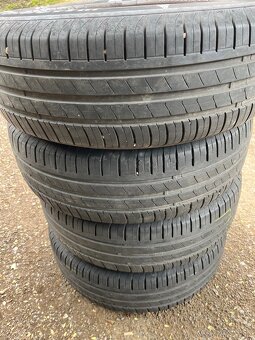 195/65 R15 - 2