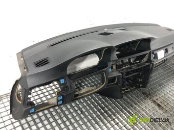 Bmw e90 91 palubna doska - 2