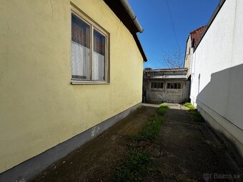 Rodinný dom vo vyhľadávanej časti mesta Levice - 2