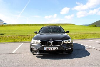 BMW Rad 5 Touring 520d A/T, HUD, 360 kamera, Nebúrané. - 2