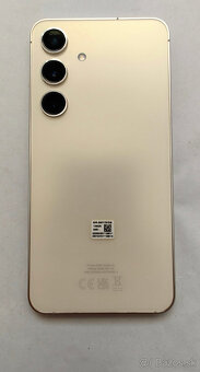 Samsung galaxy S24,ako novy,spickovy fotak,,je vykonny - 2