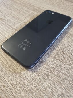 iPhone 8 / 256GB / Nova bateria / Super stav - 2