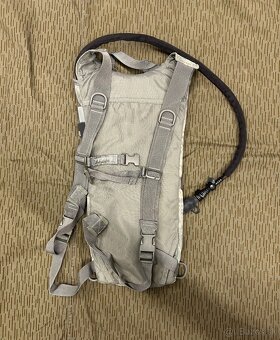 Predam US army camelbak, pridam rozne sumky - 2