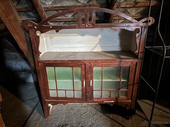 Starožitná komoda - 2
