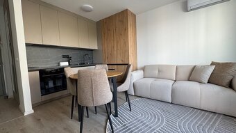 Prenajmem nový 2-izb. byt s balkónom a parkingom - 2