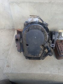 Predám motor na kosačku-strunovku - 2