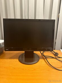 Predam rozne "prislusenstvo" k pocitacom - 2