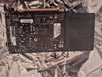 EVGA GeForce GTX 1050 Ti SSC 4GB - 2