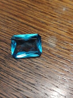 Predám dva krásne aqamariny - 2