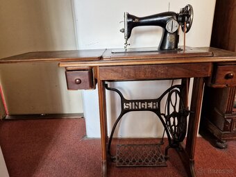 Šijací stolík - 2