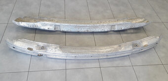 BMW 5 E39 Výstuha nárazníka - 2