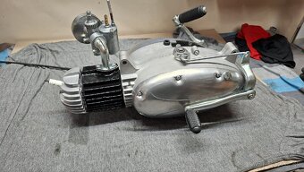Motor jawa 555 - 2