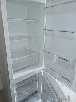Predám chladničku Samsung 186cm - 2
