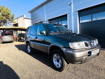 Nissan terrano - 2
