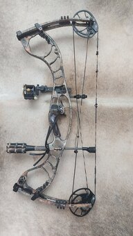 Hoyt kladkovy luk - 2