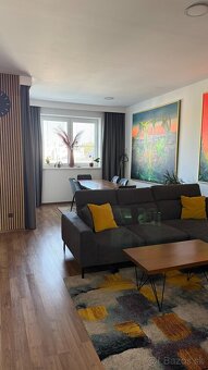 Odstúpim prenájom 3izb bytu (85 m² + 5 m²) Námestie Iglovia - 2