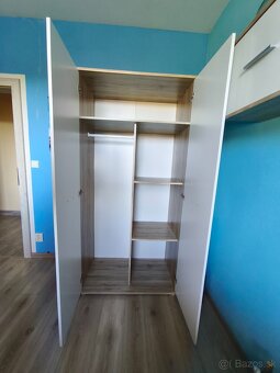 Skriňa, šatník, regál - 2
