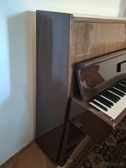 Pianino Petrof (klavír) - 2