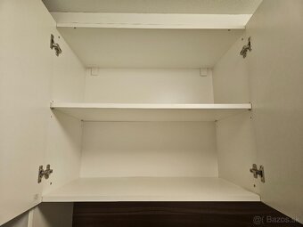 Predám skrine so zástenou a nočným stolíkom - 2