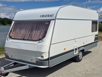 Obytny prives Chateau Carrat 440 - predstan, kurenie - 2