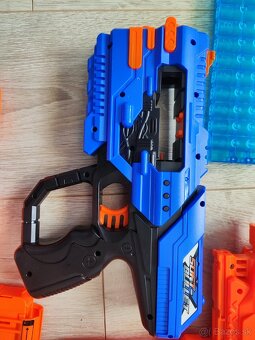 NERF zbrane - 2